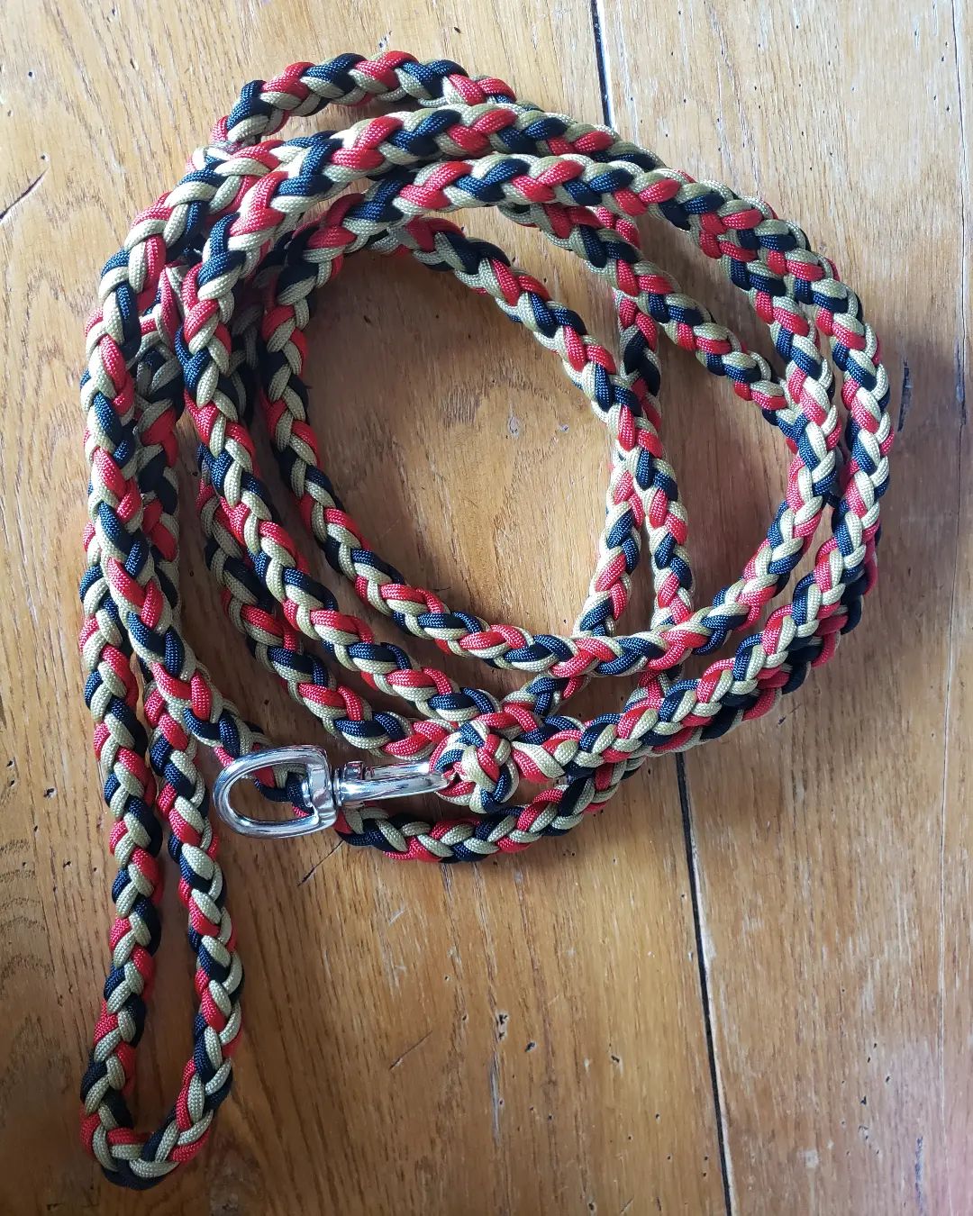 Custom Leash with Paracord Handle Order Form