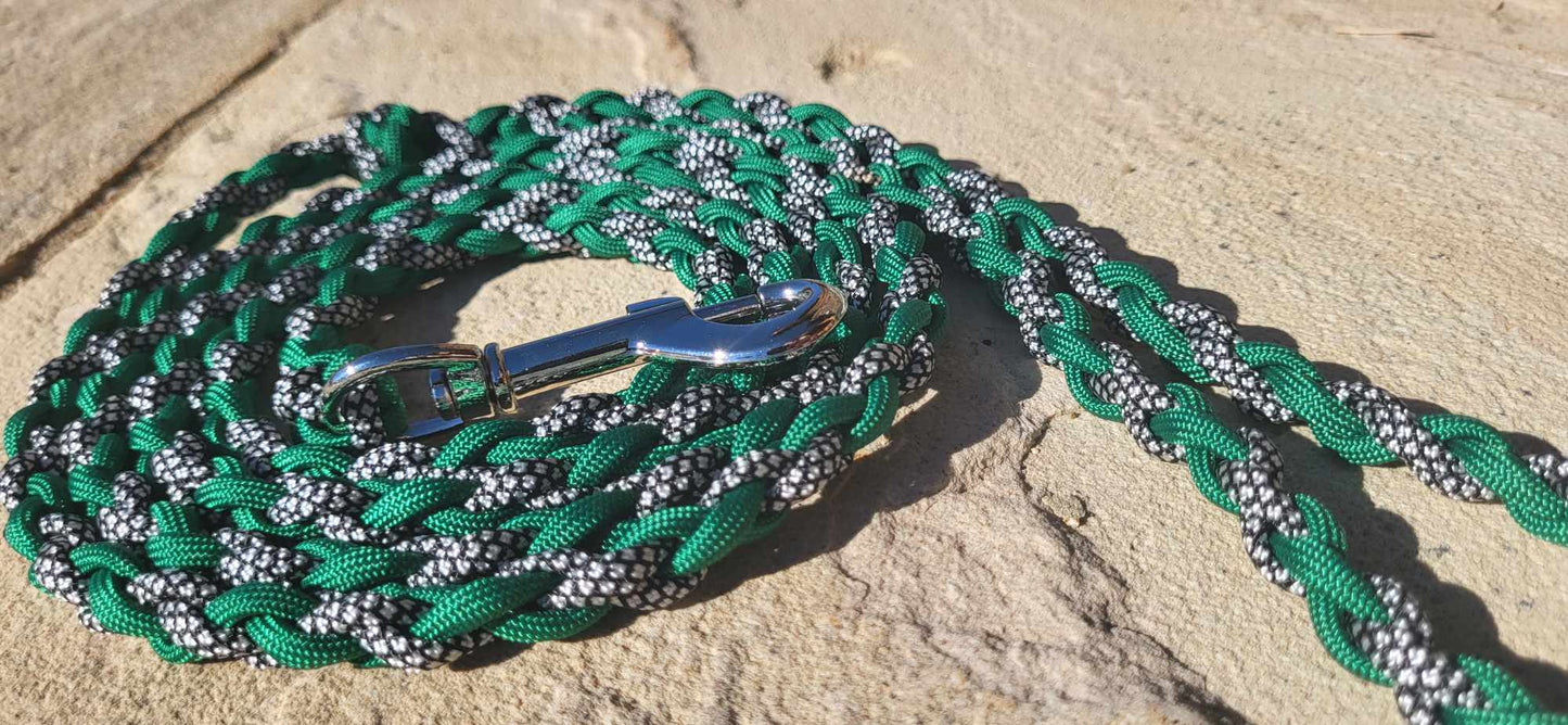 6ft Lightweight Black & White Diamond w/ Green Leash